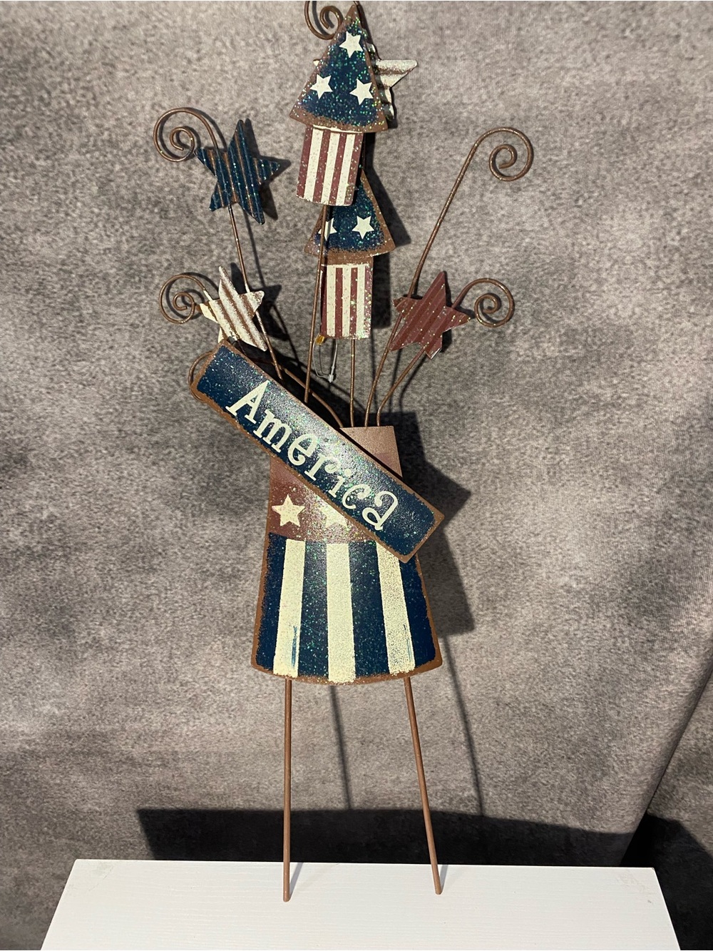Patriotic America Metal Garden Stake 4th of July Yard Art Firework Stars